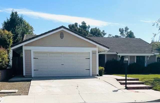 charming 3-bedroom, 2-bathroom home nestled in the heart of Ventura photos photos