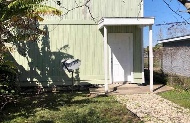 5806 Ave S 1/2 Gallery 2