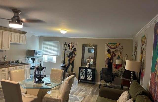 5401 CHATHAM Drive Gallery 3