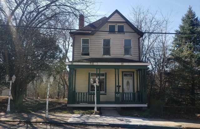 Modern comfort meets classic charm at 2725 Zephyr Ave! photos photos