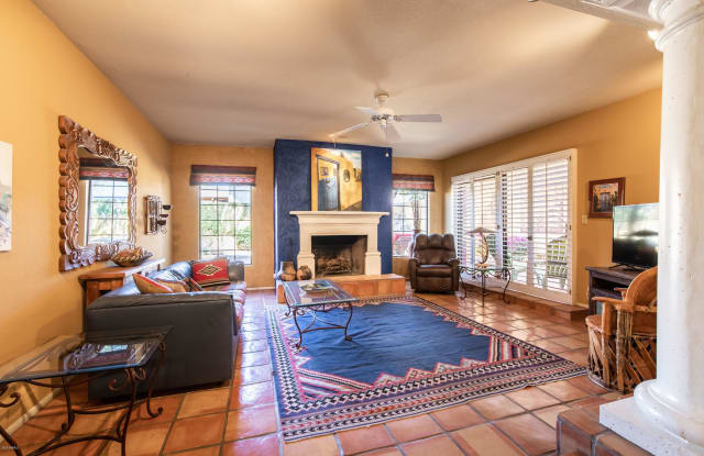 7754 N VIA CAMELLO DEL SUR -- - 7754 North via Camello Del Sur, Scottsdale, AZ 85258