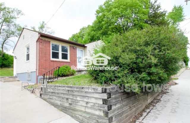 3020 South Union St - 3020 South Union Street, Des Moines, IA 50315