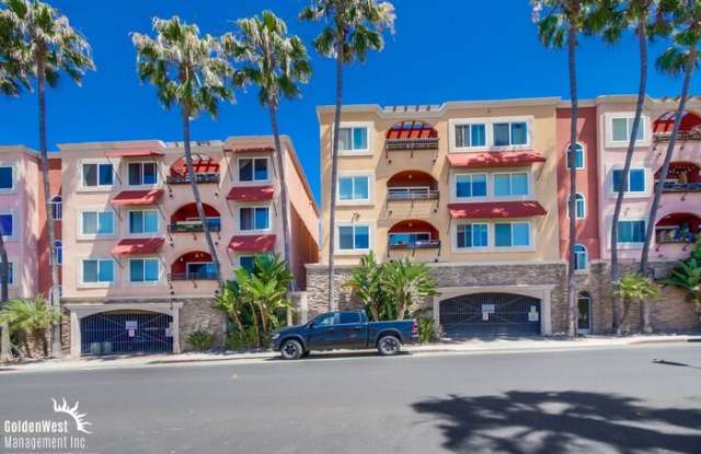 860 Turquoise Street photos photos