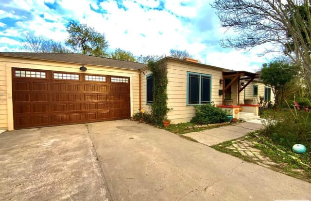205 EBONY AVE. photos photos