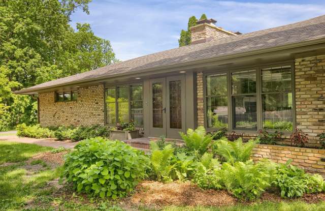 3465 Deephaven Avenue - 3465 Deephaven Avenue, Deephaven, MN 55391
