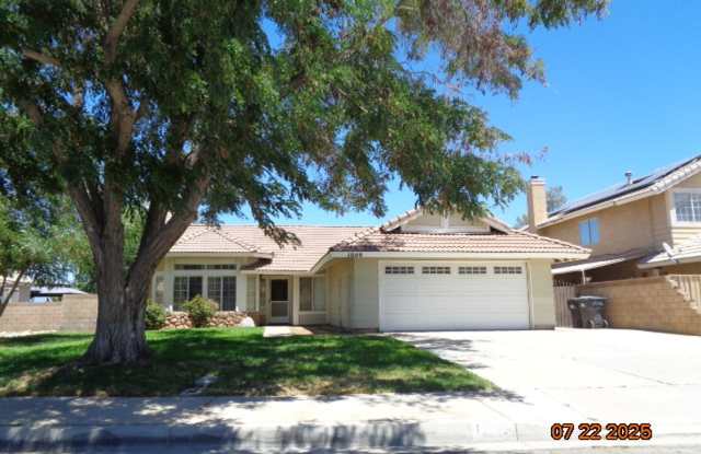 Cute single story home on cul-de-sac street built in 1989 with 1410 sq. ft photos photos