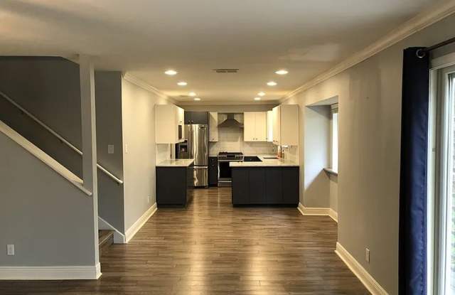 Beautiful and move in ready Gallery 3