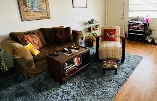 450 Burleson Street photos photos