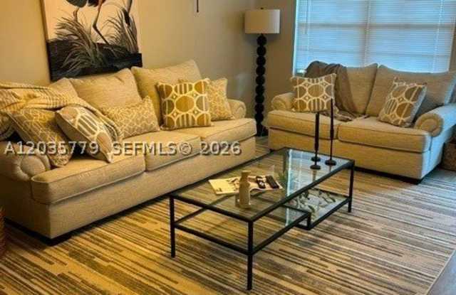 493 Fanshaw L Gallery 3