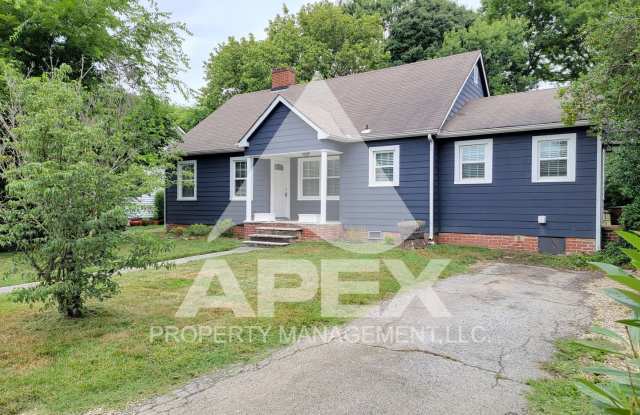 Beautiful 3 Bd -2 Ba Single Family home in South Knoxville w/Utilities!! - 3620 Alpine Drive Southeast, Knoxville, TN 37920