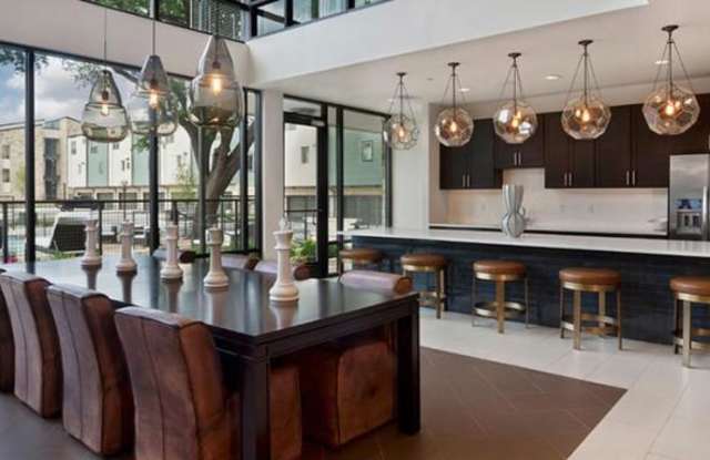 4668 Amesbury Dr Gallery 3