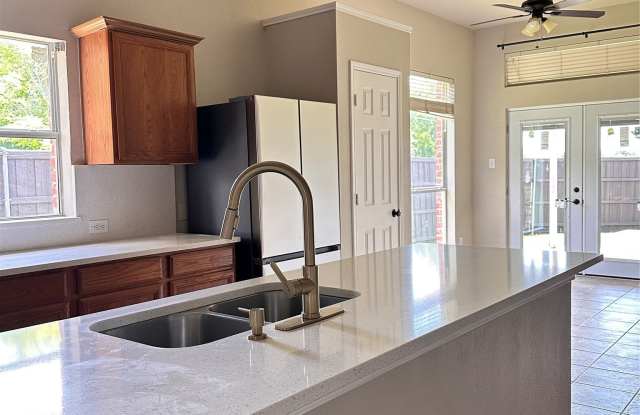7901 Whispering Tree Lane Gallery 4