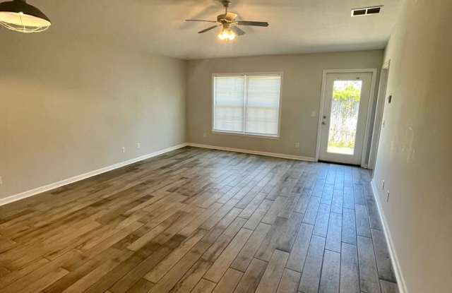 3b/2Bth Home Gallery 3