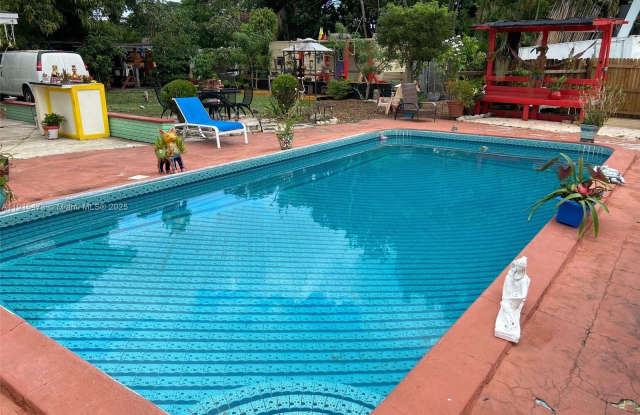 436 E Evanston Cir - 436 East Evanston Circle, Fort Lauderdale, FL 33312