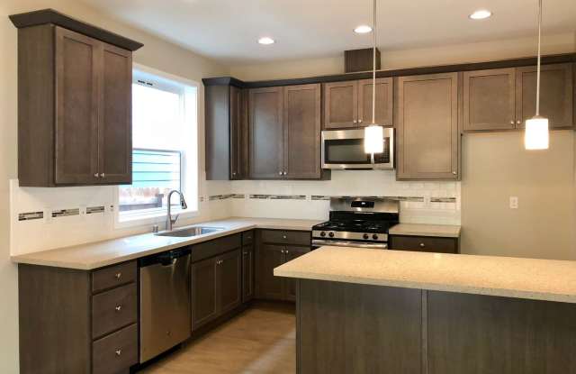 11150 NE Hawkeye Place - 11150 Northeast Hawkeye Place, Kingston, WA 98346