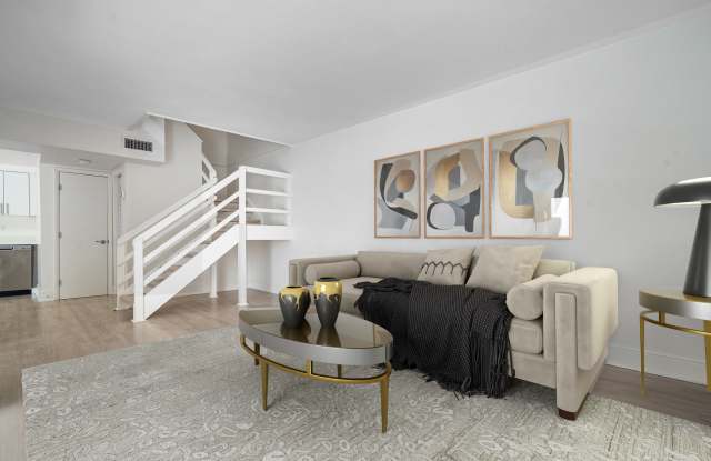 Four Quarters Apartments and Townhomes Gallery 4