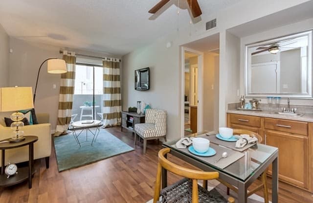 Olive East photos photos