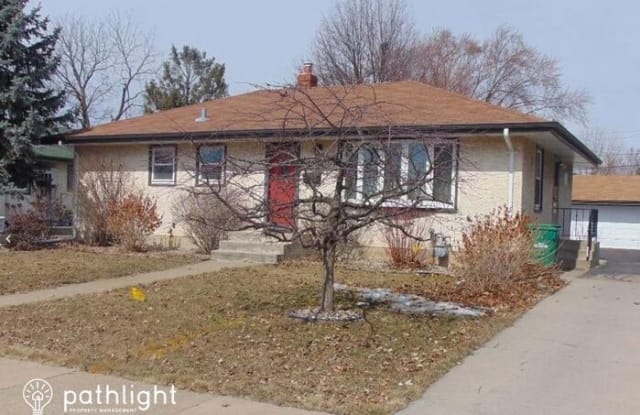 125 Ash Street East - 125 Ash Street East, South St. Paul, MN 55075