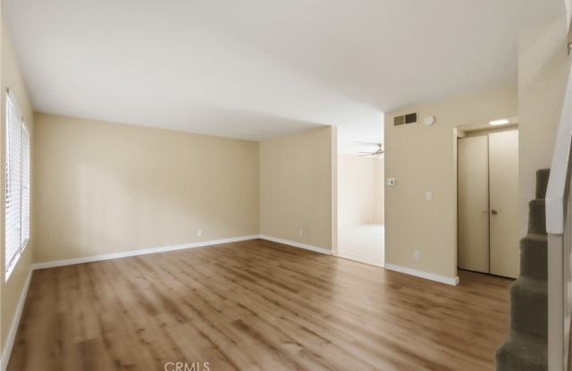 2242 Stonewood Court Gallery 2