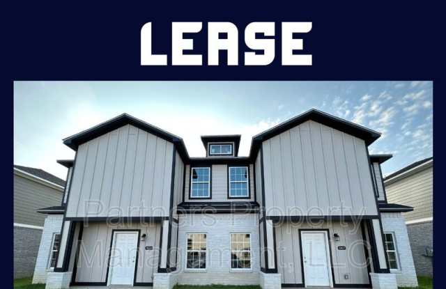 799 South Benchmark Lane - 799 South Benchmark Lane, Fayetteville, AR 72704