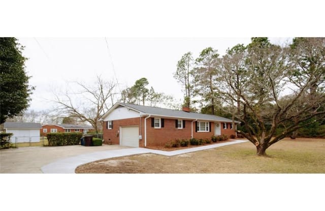 211 Stacy Weaver Drive - 211 Stacy Weaver Drive, Fayetteville, NC 28311