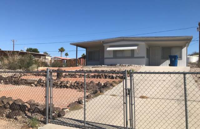 WINTER VACATION RENTAL - 4 Bedroom/1.5 Bath Gallery 4