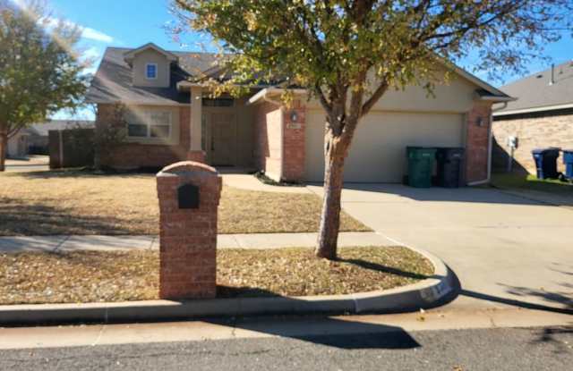 ✨Gorgeous Home in the Valencia Neighborhood in Edmond ✨ photos photos