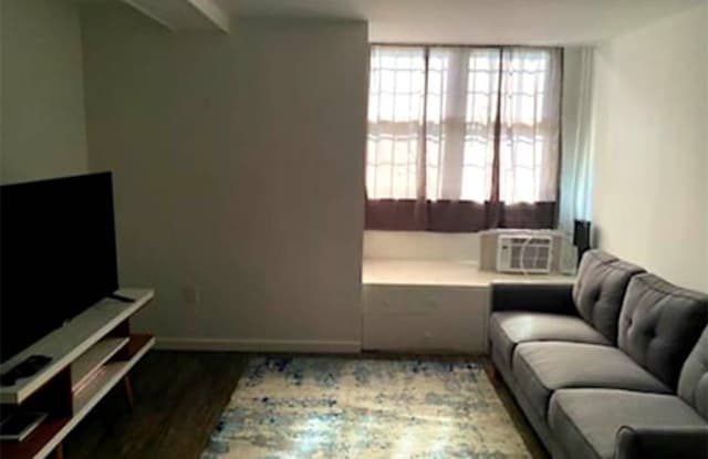 144-09 68 Drive Gallery 2