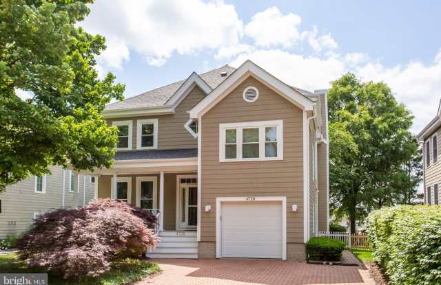 4728 23RD Street N photos photos