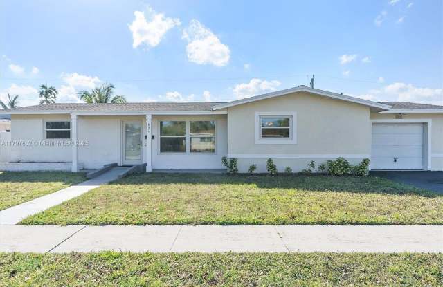 825 NW 8th Ave - 825 Northwest 8th Avenue, Dania Beach, FL 33004