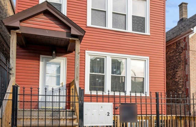 2237 S Sacramento Avenue photos photos