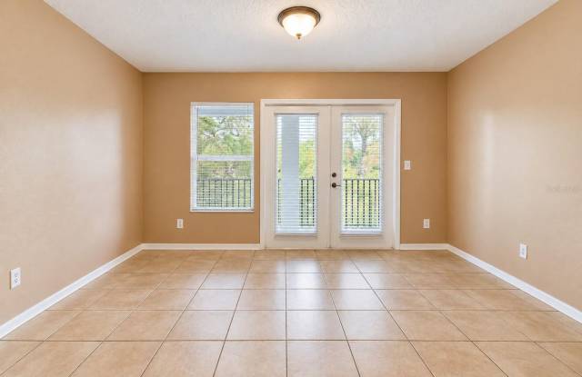 4891 TUSCAN LOON DR, TAMPA, FL 33619 Gallery 3