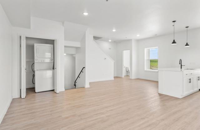 Brand New Condo 3bd 2.5 ba for RENT!! Gallery 4