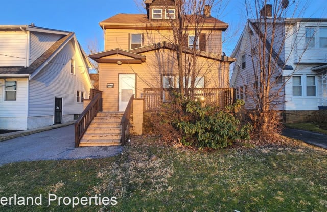 889 Woodview Rd - 889 Woodview Road, Cleveland Heights, OH 44121
