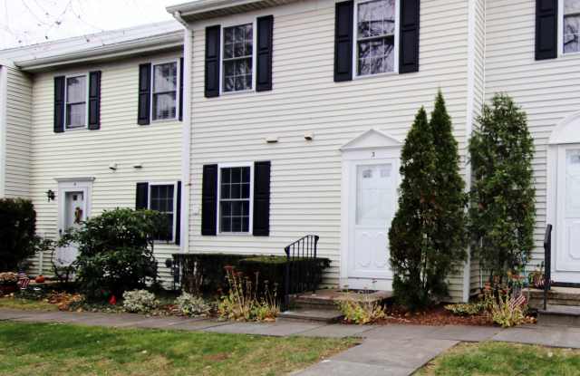 33 Talbot Lane - 33 Talbot Lane, Byram, CT 06830