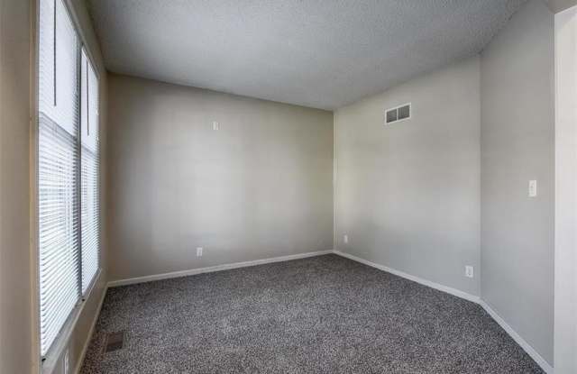 19501 West 64th Terrace Gallery 3