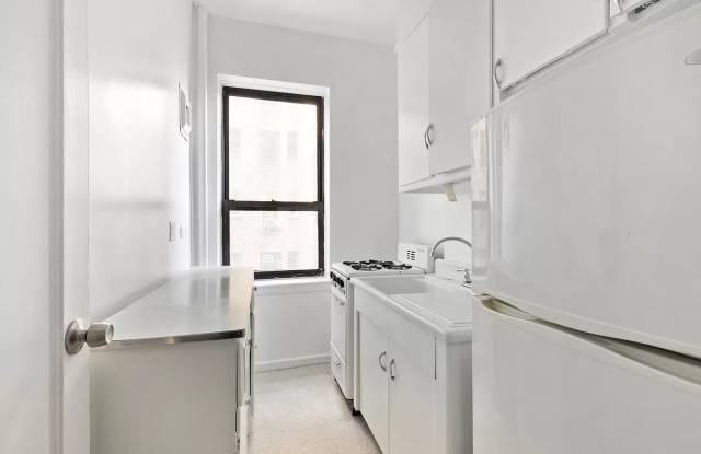 157 W 79th St Apt 6C - 157 West 79th Street, New York City, NY 10024