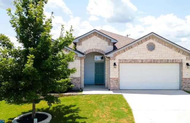 Charming 3BR House in Temple - 6142 Fairburn, Temple, TX 76502 Charming 3BR House in Temple - 6142 Fairburn, Temple, TX 76502