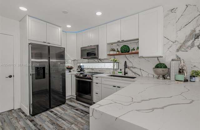2425 SW 26th Lane, Miami, FL 33133 - 2229 photos photos