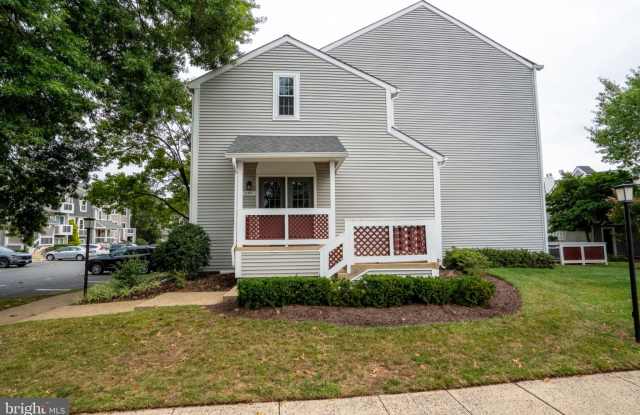 12887 GRAYS POINTE Road Gallery 2