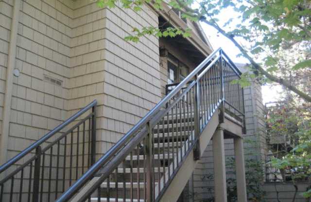 Mountain Park 2-Bedroom Condo with Spacious Kitchen, Private Deck, Pool & Community Amenities Gallery 3