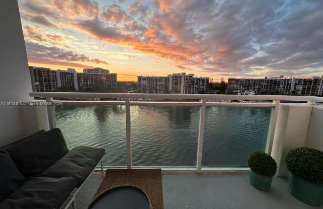 3000 S Ocean Dr photos photos