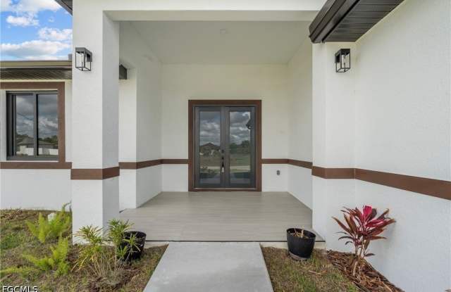 8033 Oakleaf Circle Gallery 3