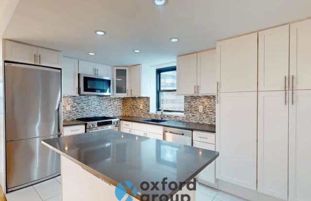 345 West 54th Street photos photos