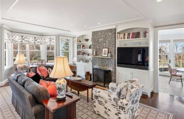 271 Carnegie Harbor Drive Gallery 4