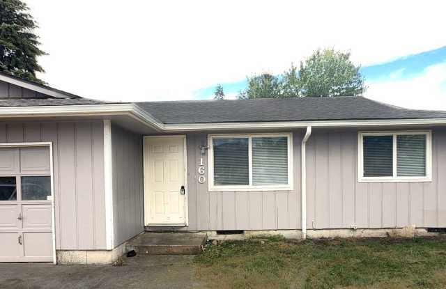 Rare single-level duplex in Jefferson photos photos