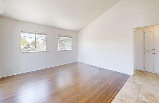 2BD/1BA Apartment in Belmont Heights Gallery 4