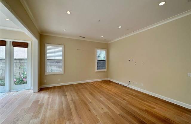 80 Thornapple Gallery 4