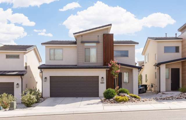 4 bed | 2.5 bath | 2 car in Desert Canyons photos photos