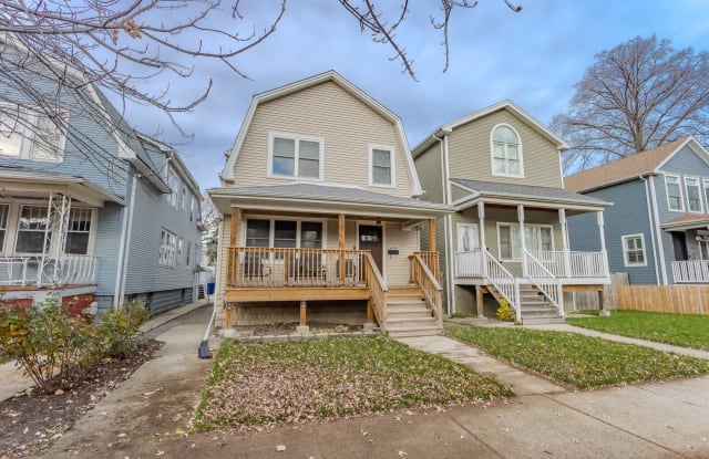 5046 W Carmen Avenue - 5046 West Carmen Avenue, Chicago, IL 60630